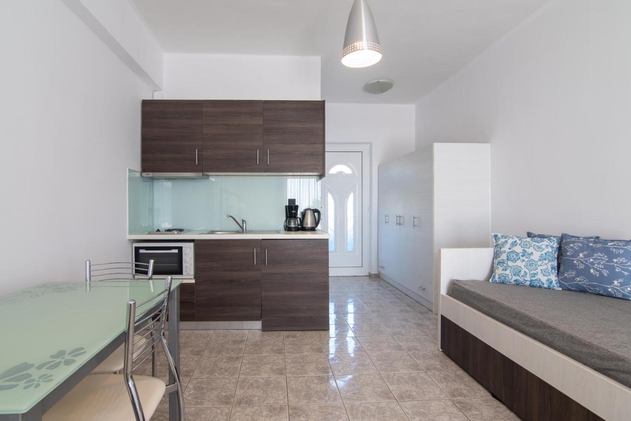 دامنوني Mythos Apartments المظهر الخارجي الصورة